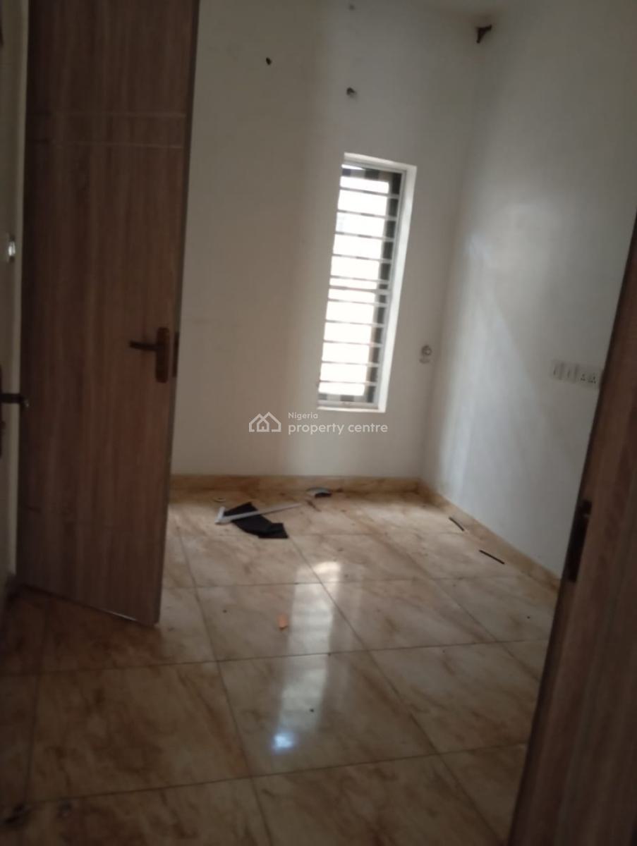 *  *serviced 4 Bedroom Terrace Duplex in Royal Pine Est, Toll Gate Eleganza Orchid, Lekki, Lagos, Terraced Duplex for Rent