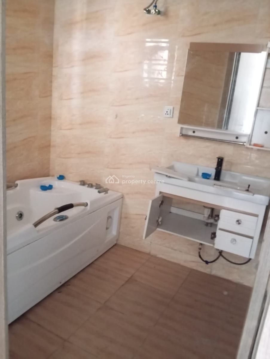 *  *serviced 4 Bedroom Terrace Duplex in Royal Pine Est, Toll Gate Eleganza Orchid, Lekki, Lagos, Terraced Duplex for Rent