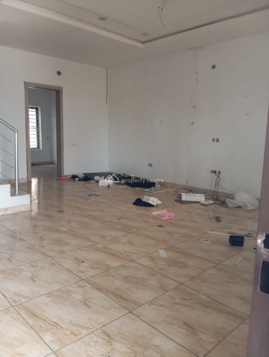 *  *serviced 4 Bedroom Terrace Duplex in Royal Pine Est, Toll Gate Eleganza Orchid, Lekki, Lagos, Terraced Duplex for Rent