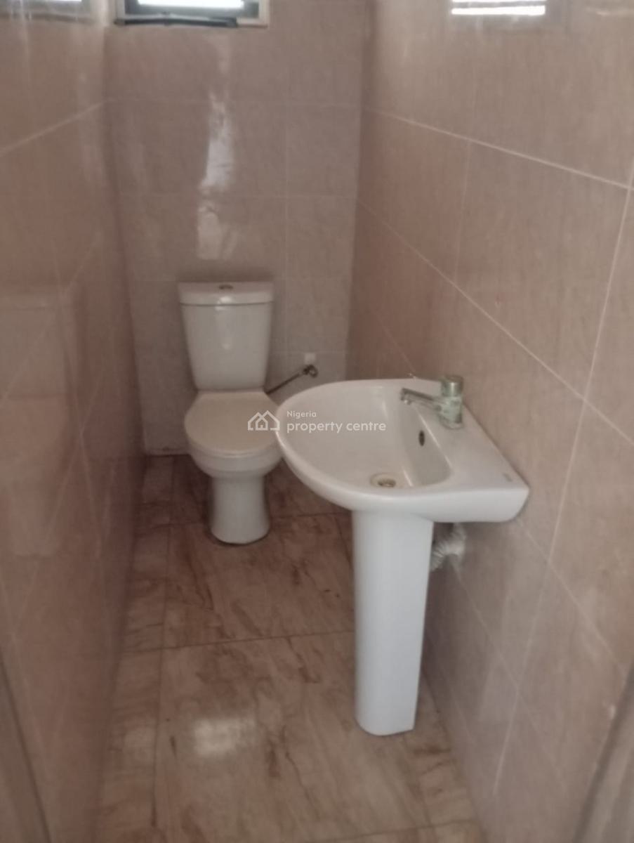 *  *serviced 4 Bedroom Terrace Duplex in Royal Pine Est, Toll Gate Eleganza Orchid, Lekki, Lagos, Terraced Duplex for Rent