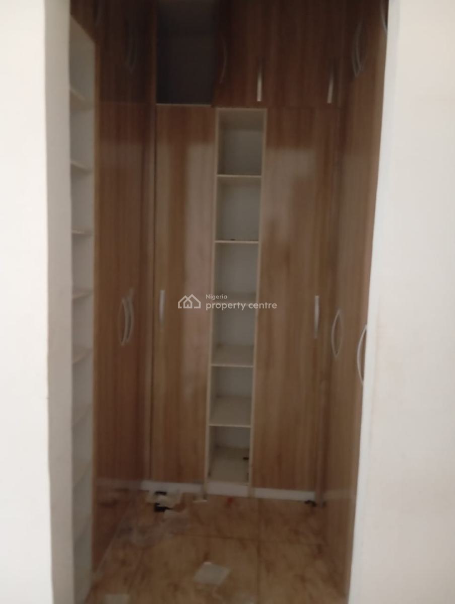 *  *serviced 4 Bedroom Terrace Duplex in Royal Pine Est, Toll Gate Eleganza Orchid, Lekki, Lagos, Terraced Duplex for Rent