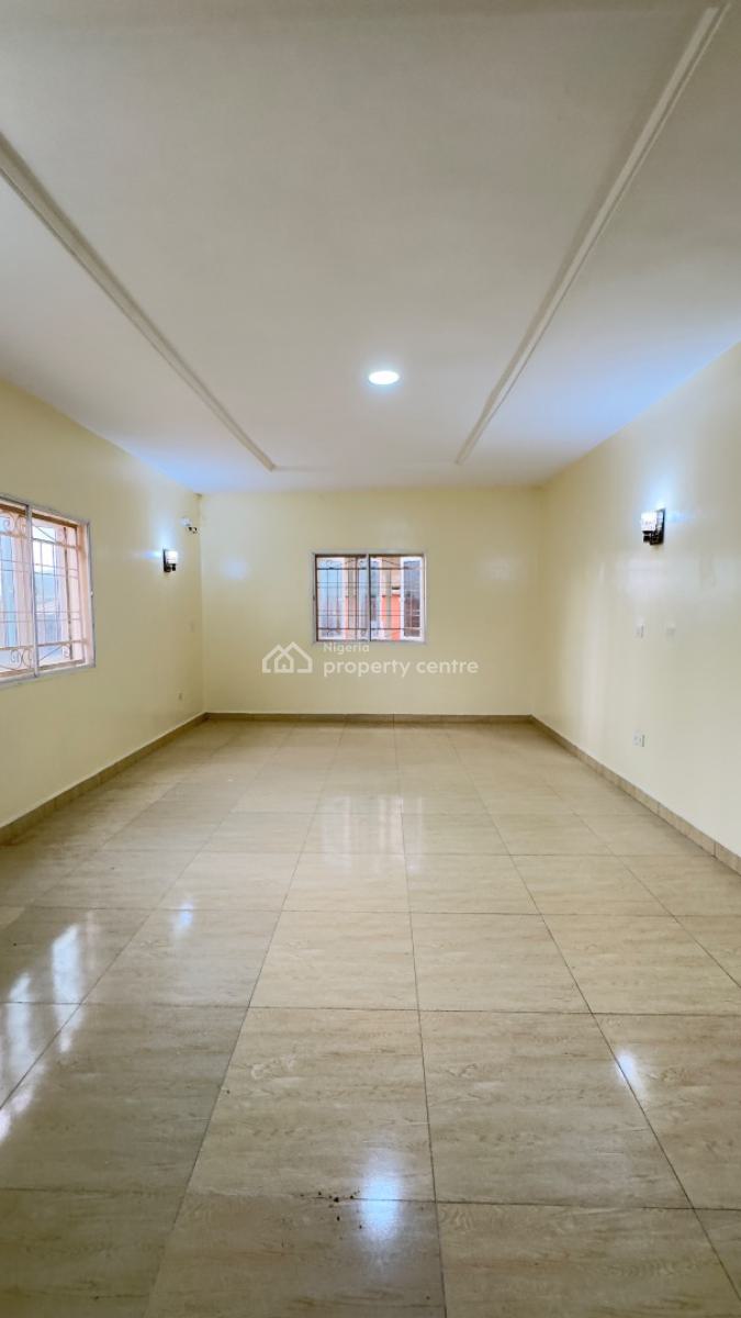 Newly Vacated 3 Bedroom Flat, Jahi, Jahi, Abuja, Flat / Apartment for Rent