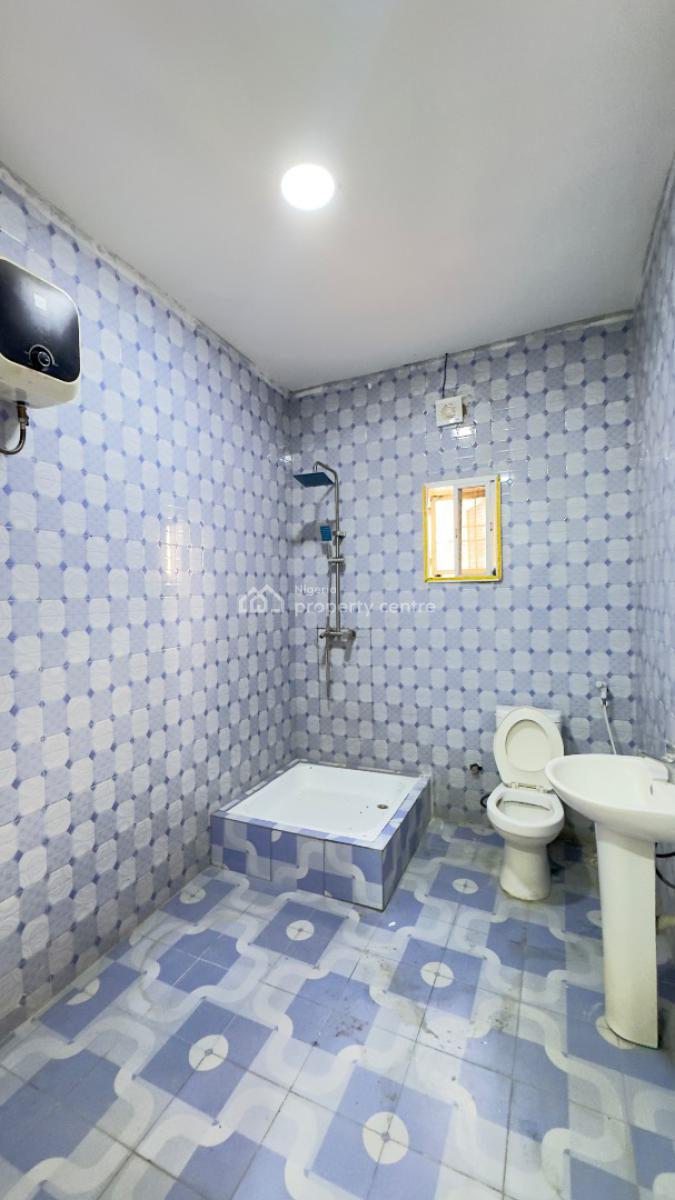 Newly Vacated 3 Bedroom Flat, Jahi, Jahi, Abuja, Flat / Apartment for Rent