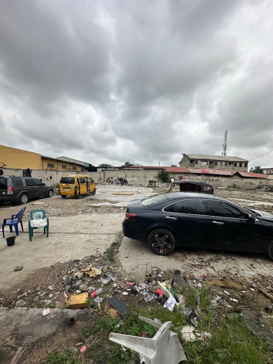 an Empty Land Close to Proximity Landmark Areas Around Yaba, Sabo, Sabo, Yaba, Lagos, Mixed-use Land for Sale