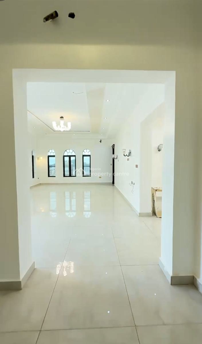Luxury 6 Bedroom Mansion with 2 Rooms Bq, Guzape District, Abuja, Detached Duplex for Sale