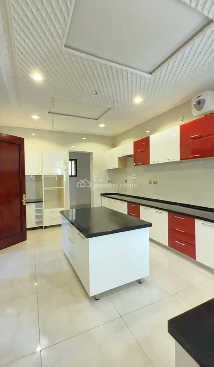 Luxury 6 Bedroom Mansion with 2 Rooms Bq, Guzape District, Abuja, Detached Duplex for Sale