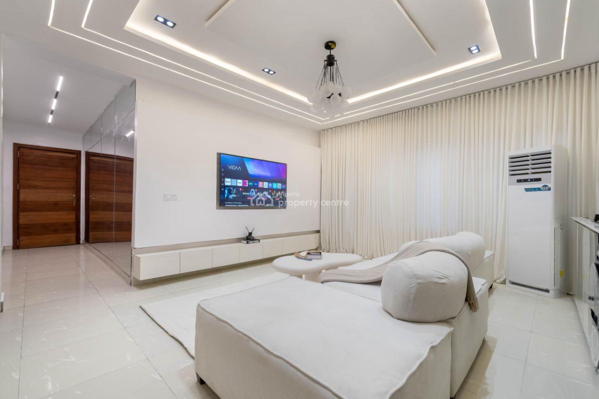 Luxury 1bedroom with Ps5 & Balcony, Mijl Ikate, Ikate, Lekki, Lagos, Flat / Apartment Short Let