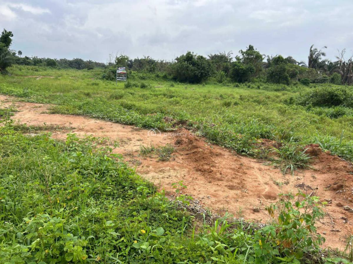 Verified Land in a Prime Location, Hollywood Villar Ijebu Ode Road, Epe, Lagos, Mixed-use Land for Sale