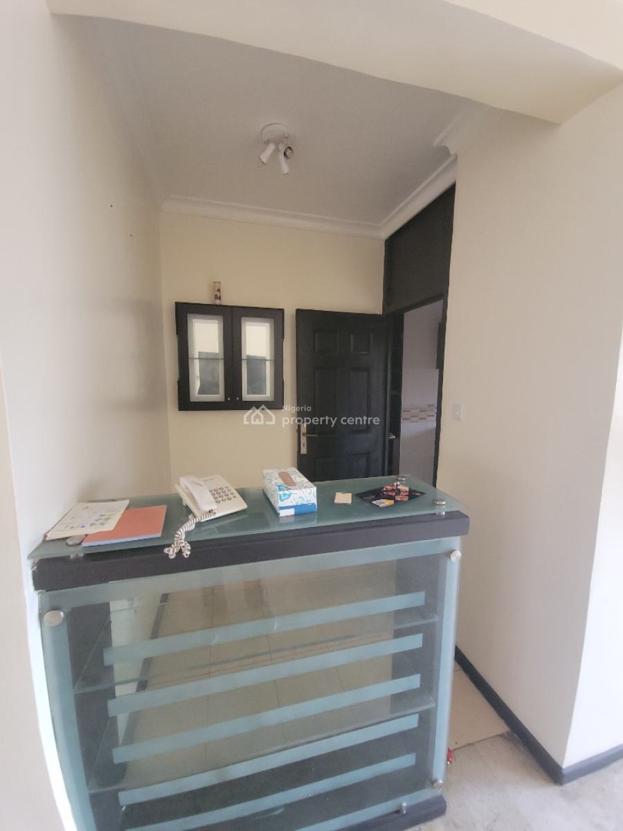 Well Maintained Fully Serviced 3bedroom Flat in Victoria Island L, Victoria Island (vi), Lagos, Flat / Apartment for Rent