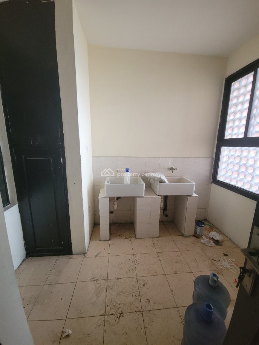 Well Maintained Fully Serviced 3bedroom Flat in Victoria Island L, Victoria Island (vi), Lagos, Flat / Apartment for Rent
