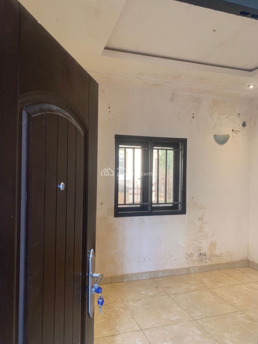 Neatly Built Selfcontain  Mpape (maitama Extension), Mpape (maitama Extension), Mpape, Abuja, Self Contain (single Rooms) for Rent