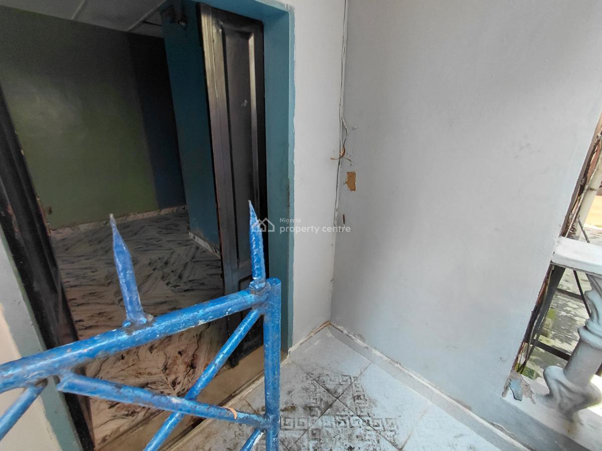 Modern 3bedroom Flat in a Descent Area, Oduntan, Kosofe, Lagos, Flat / Apartment for Rent