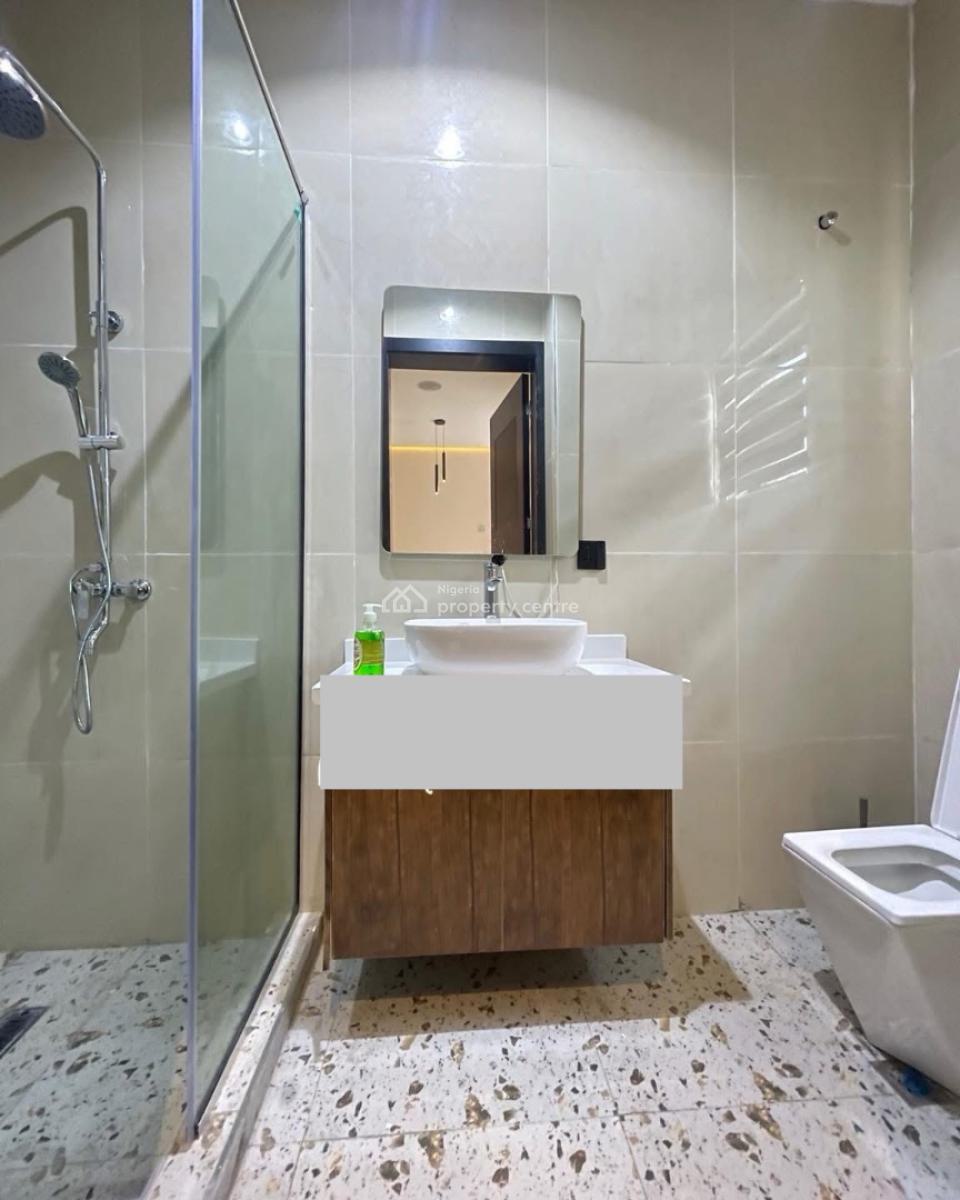 Fully Furnished Serviced 3 Bedroom with Swimming Pool and Gym, Lekki Phase 1, Lekki, Lagos, Flat / Apartment for Rent