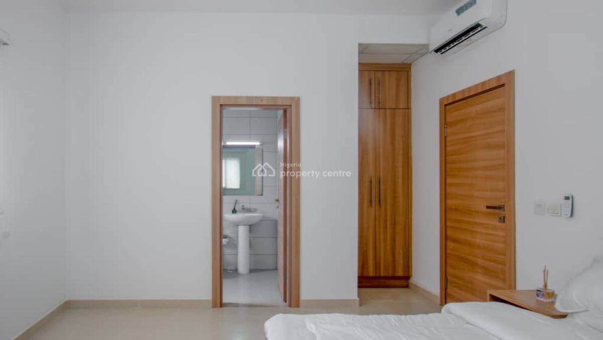 Fully Furnished 3 Bedrooms Flat, Guzape, Guzape District, Abuja, Flat / Apartment for Rent