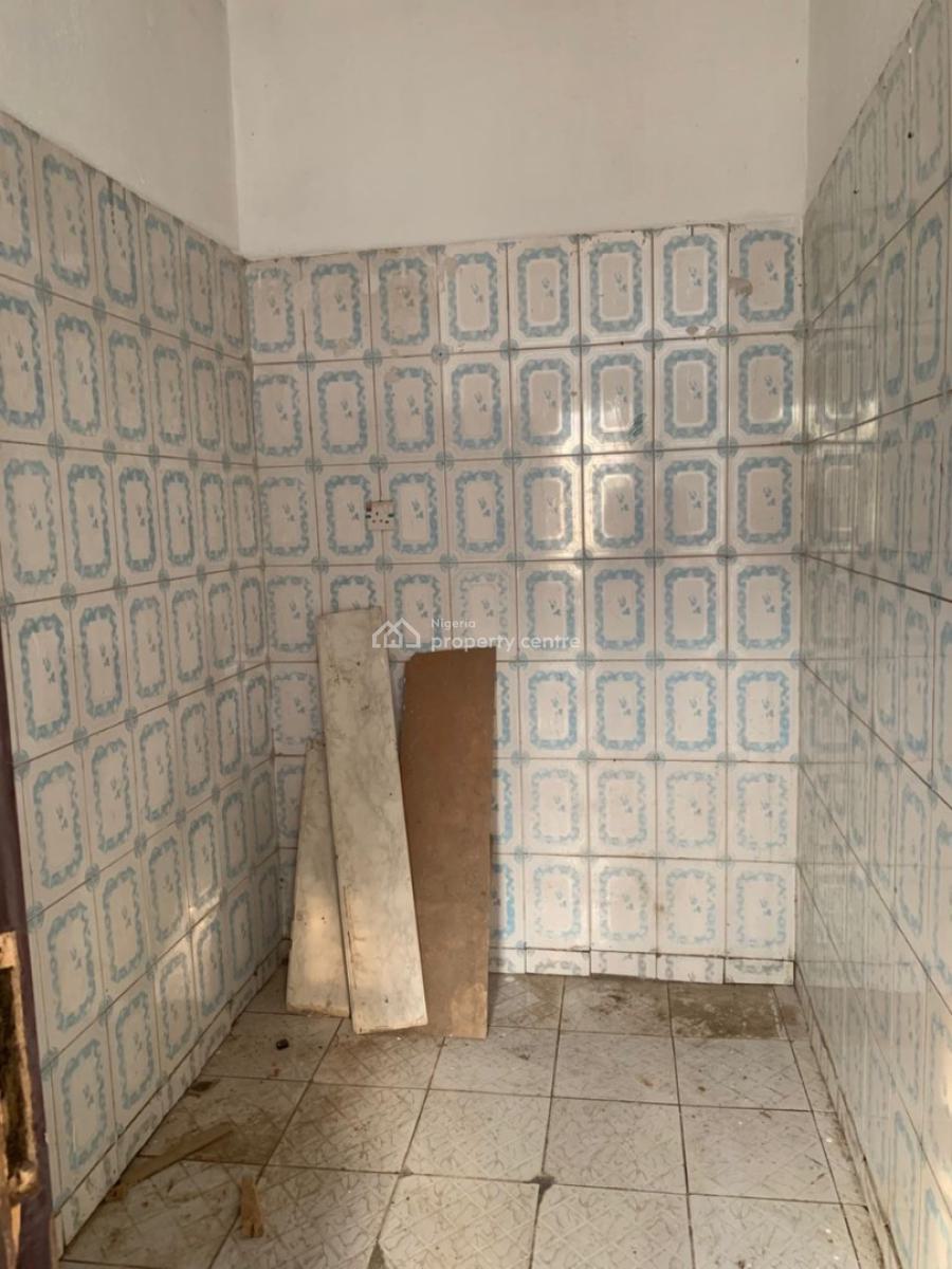 Renovated 2 Bedroom Flat  Mpape, Berger Quarry, Mpape, Mpape, Abuja, Flat / Apartment for Rent