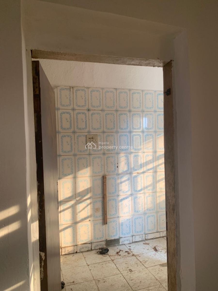 Renovated 2 Bedroom Flat  Mpape, Berger Quarry, Mpape, Mpape, Abuja, Flat / Apartment for Rent