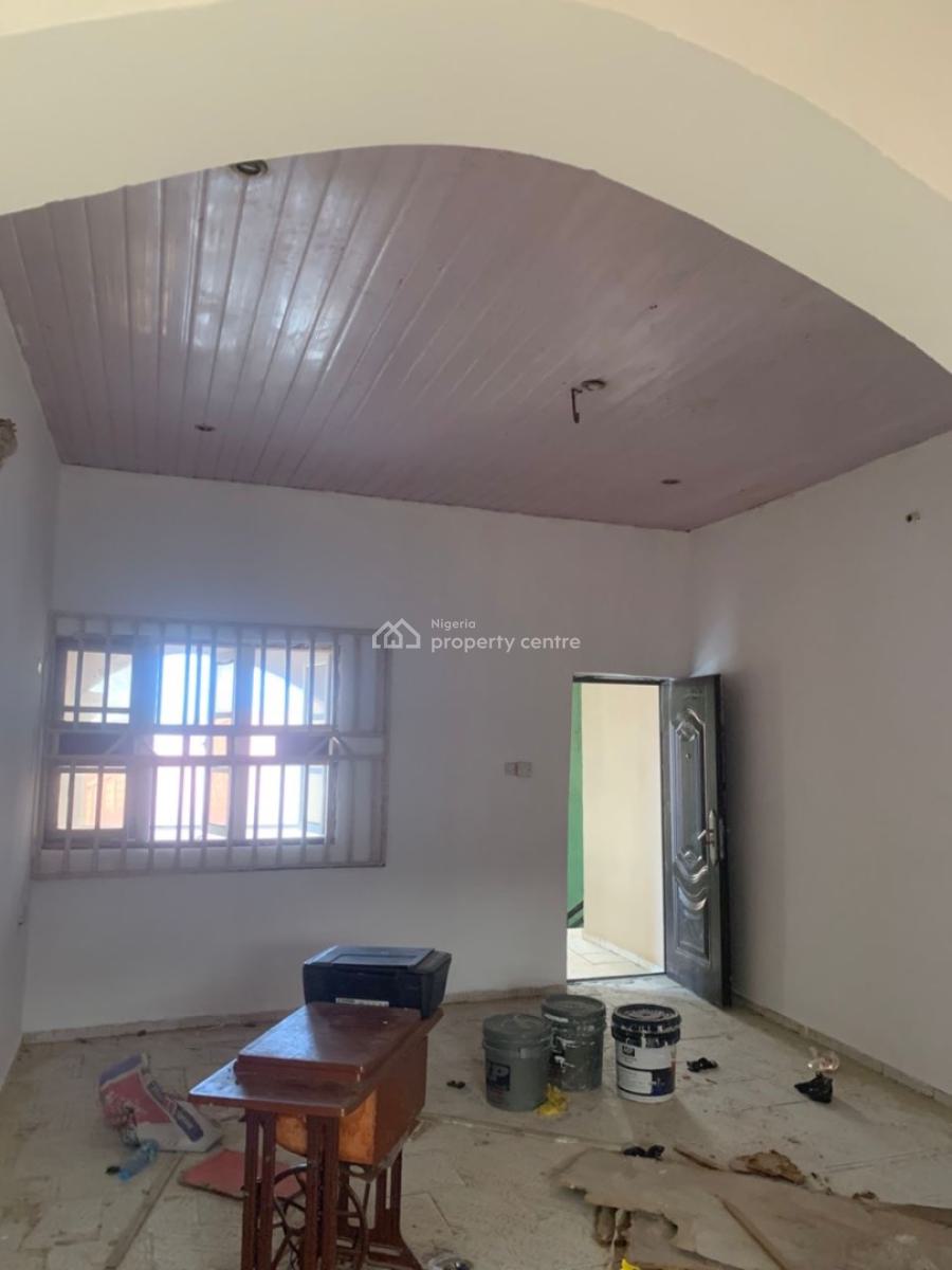 Renovated 2 Bedroom Flat  Mpape, Berger Quarry, Mpape, Mpape, Abuja, Flat / Apartment for Rent