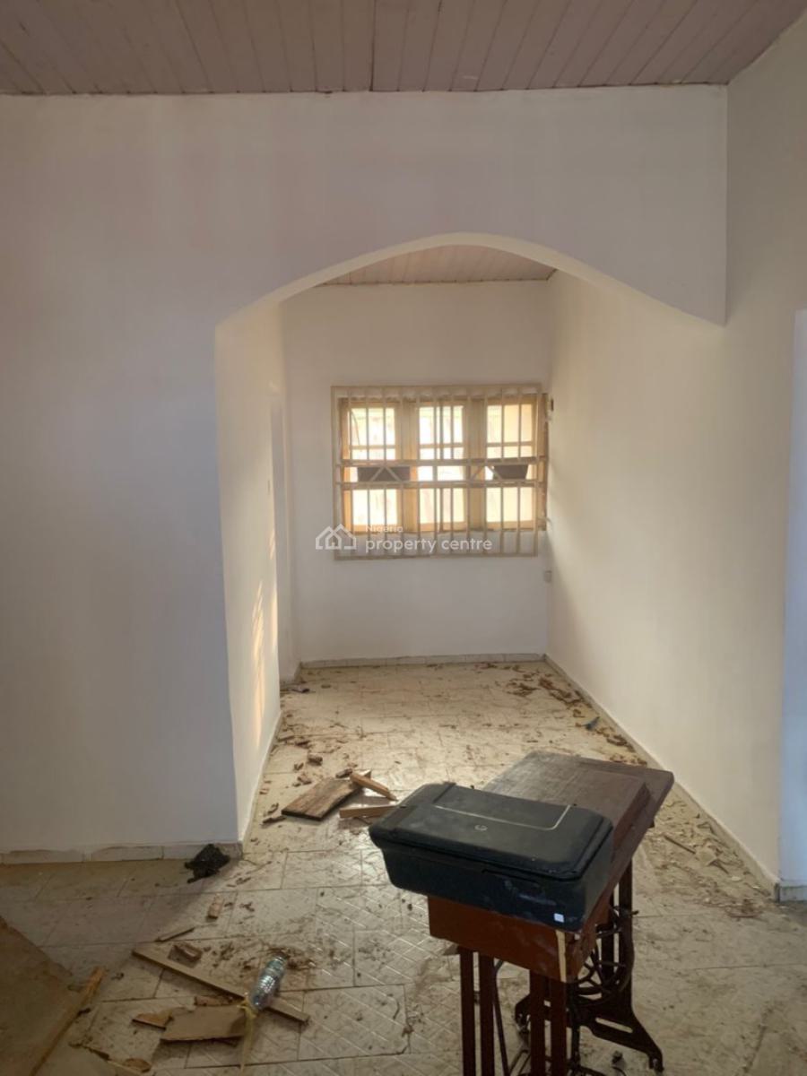 Renovated 2 Bedroom Flat  Mpape, Berger Quarry, Mpape, Mpape, Abuja, Flat / Apartment for Rent
