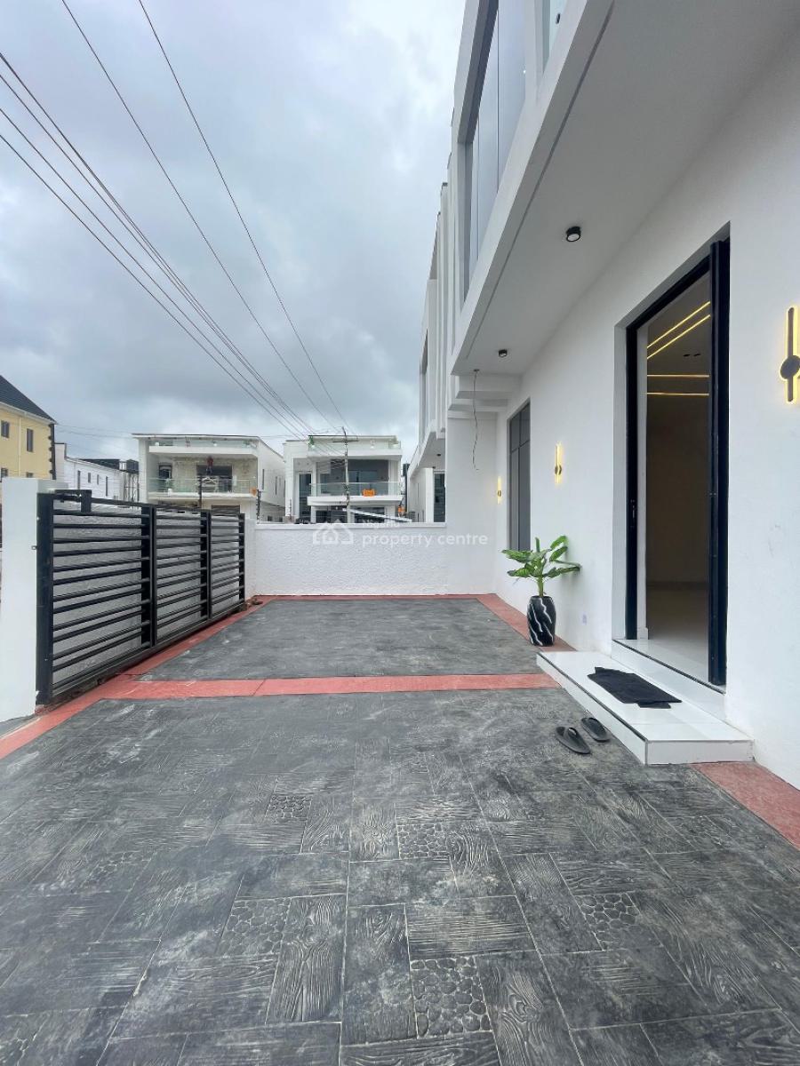 Exquisitely Finished Spacious 4 Bedroom Semi-detached Duplex with Bq, Ajah, Lagos, Semi-detached Duplex for Sale