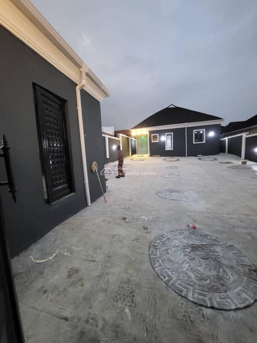Newly Built 3 Bedrooms Bungalow Home + Bq & Security Post on 500 Sqm, Olofa Royal Estate, Elebu Off Akala Expressway, Ibadan, Oyo, Detached Bungalow for Sale