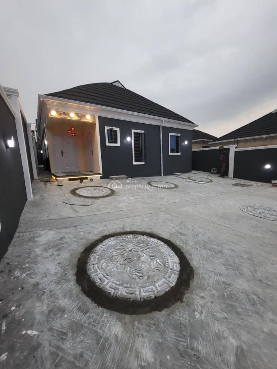 Newly Built 3 Bedrooms Bungalow Home + Bq & Security Post on 500 Sqm, Olofa Royal Estate, Elebu Off Akala Expressway, Ibadan, Oyo, Detached Bungalow for Sale