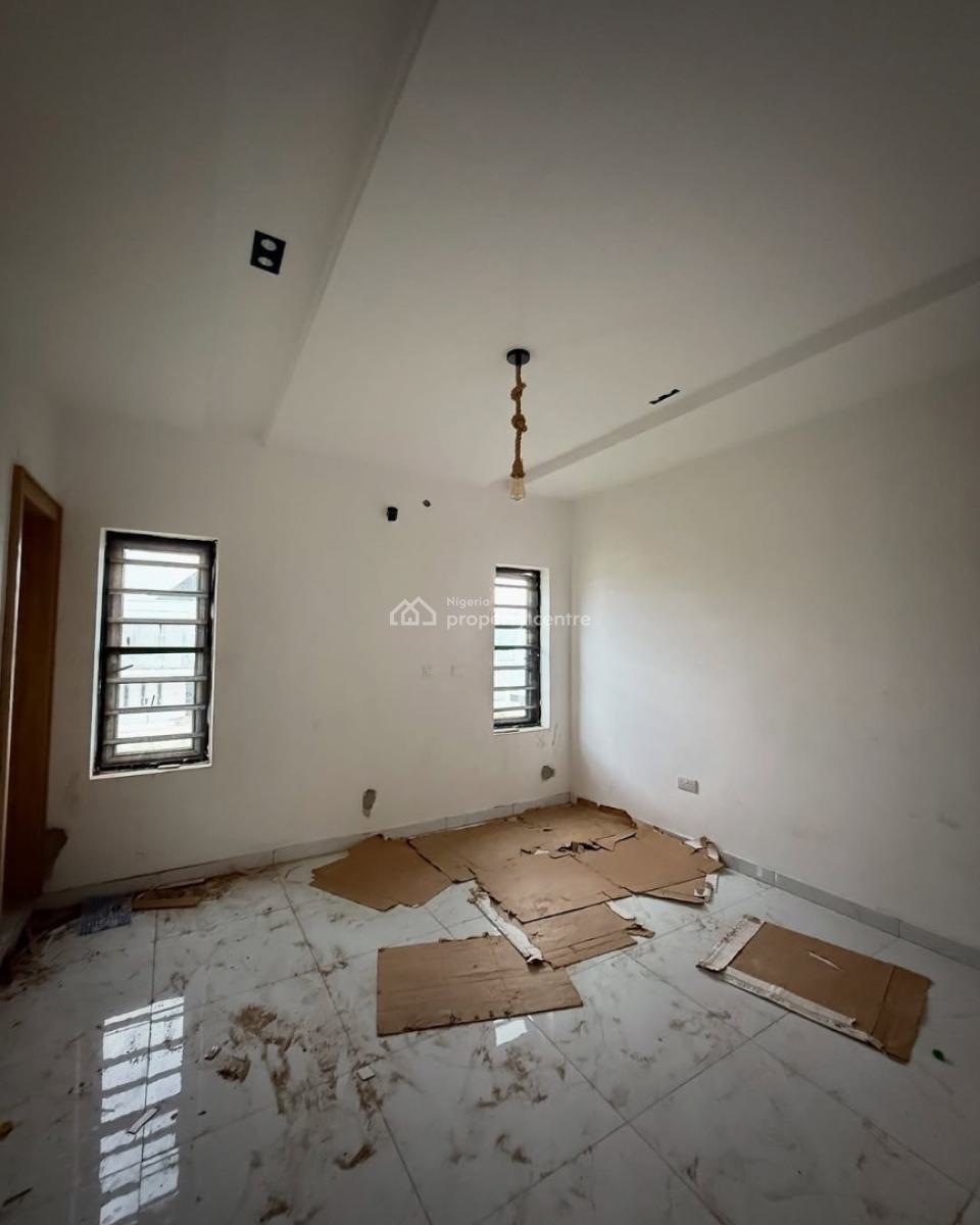 Bedroom Semi Detached Duplex Wt  1 Room Service Quarters, Gold Town Estate Rumuodomaya Port Harcourt, Port Harcourt, Rivers, Semi-detached Duplex for Sale