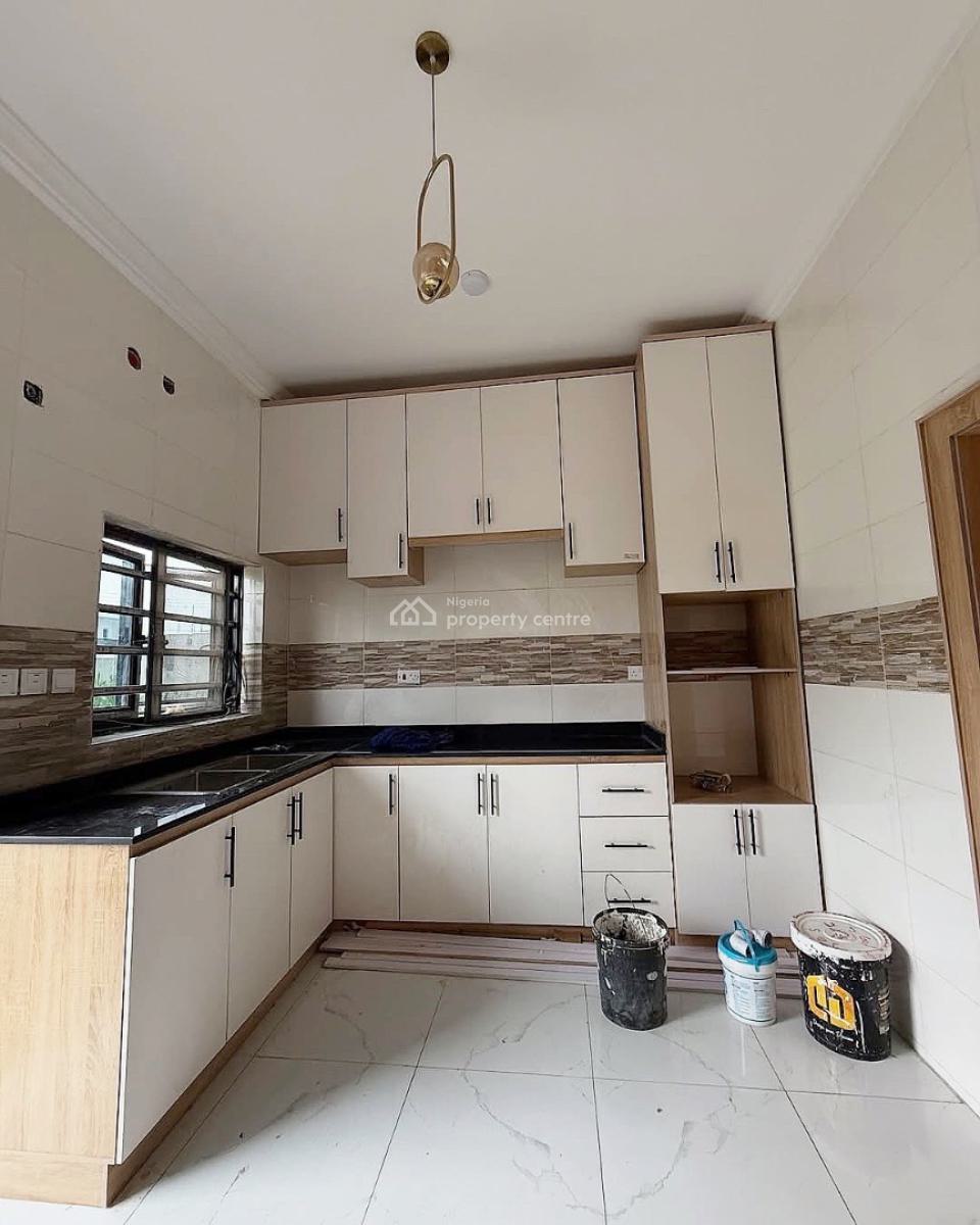 Bedroom Semi Detached Duplex Wt  1 Room Service Quarters, Gold Town Estate Rumuodomaya Port Harcourt, Port Harcourt, Rivers, Semi-detached Duplex for Sale