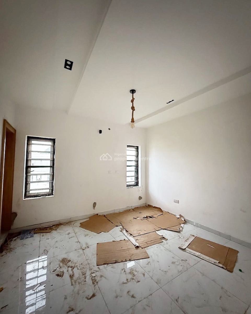 Bedroom Semi Detached Duplex Wt  1 Room Service Quarters, Gold Town Estate Rumuodomaya Port Harcourt, Port Harcourt, Rivers, Semi-detached Duplex for Sale