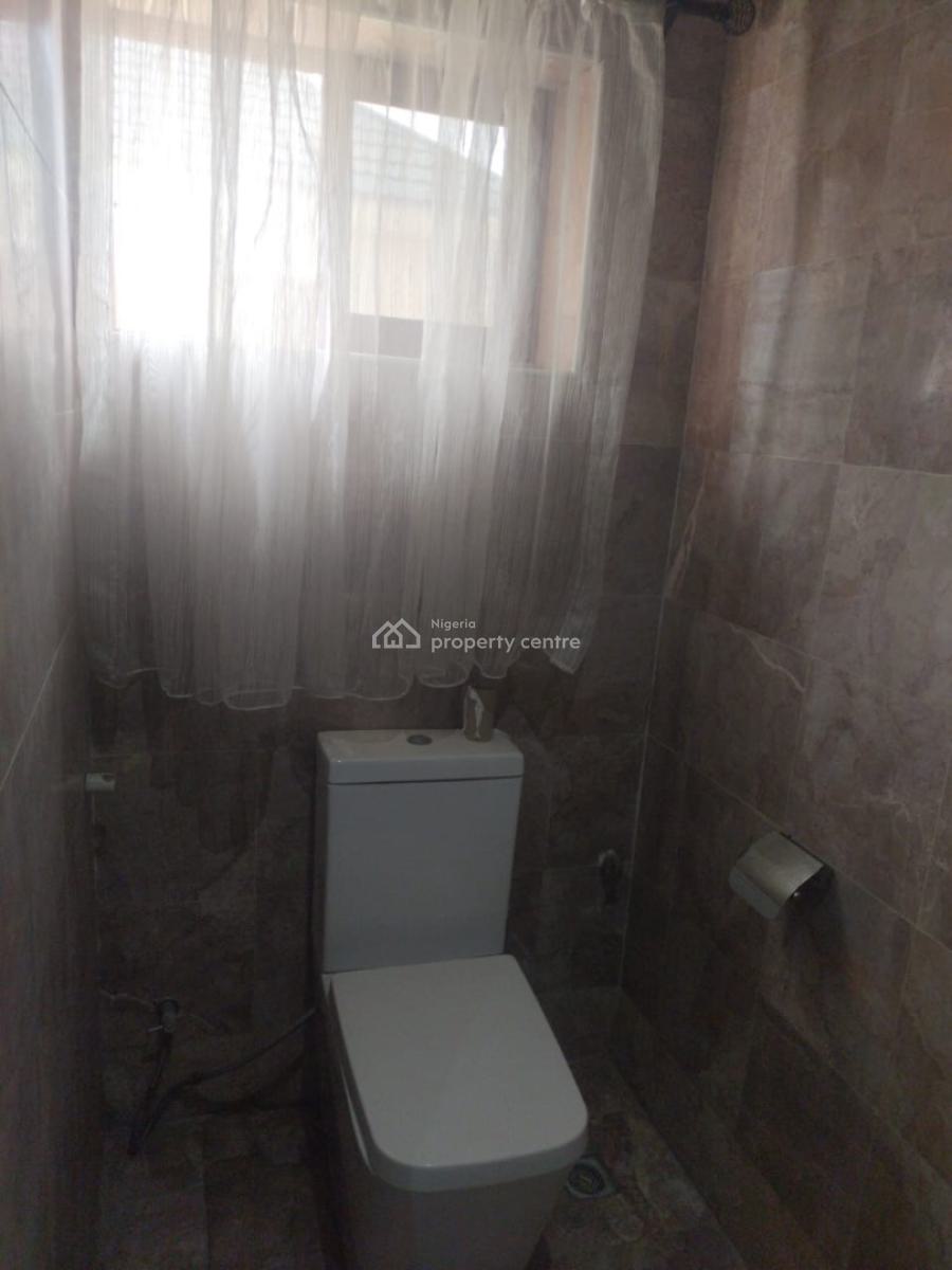 Luxury 3 Bedroom Flat Located at Banana Island Road, Banana Island Road , in a Secured Estate. You Can Inspect  ., Ikoyi, Lagos, Terraced Duplex for Rent