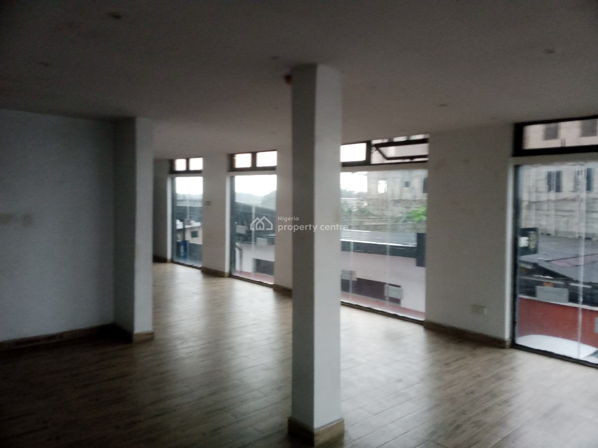 Shop with Office Room + Toilet in a Busy Area Good for Eateries, Off Majek Abijo, Lekki Expressway, Lekki, Lagos, Shop for Rent