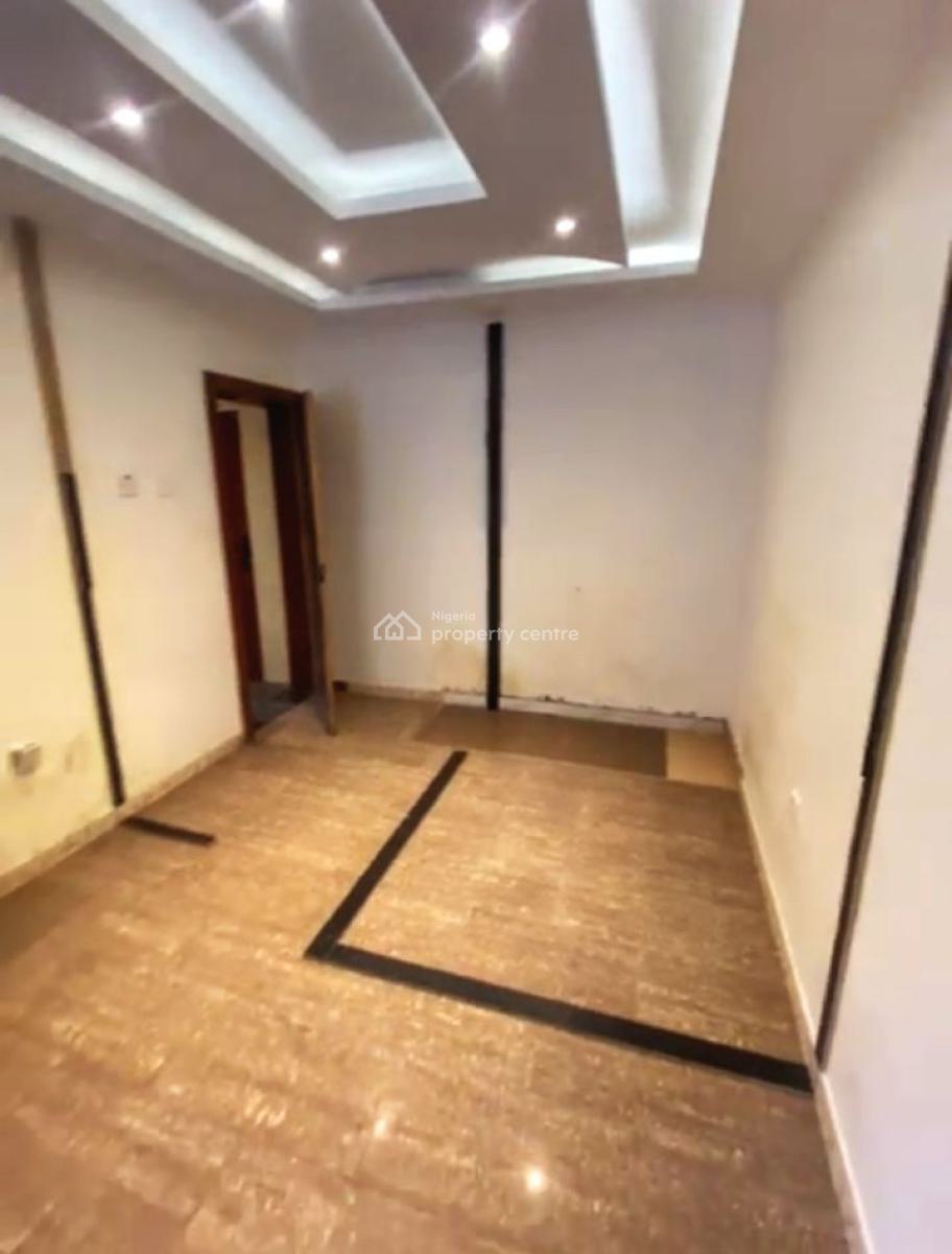 Stunning 1-bedroom Mini Flat, Lekki Phase 1, Lekki, Lagos, Mini Flat (room and Parlour) for Rent