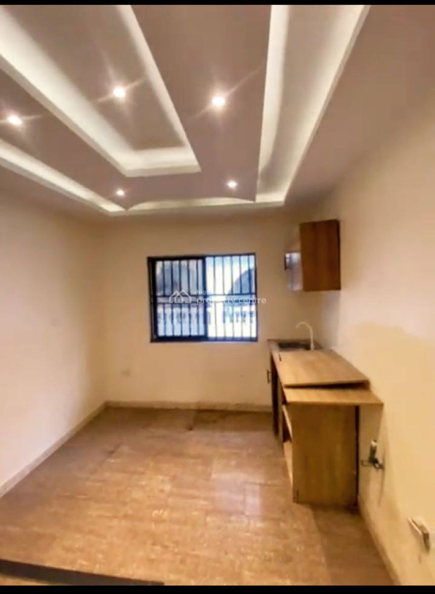 Stunning 1-bedroom Mini Flat, Lekki Phase 1, Lekki, Lagos, Mini Flat (room and Parlour) for Rent