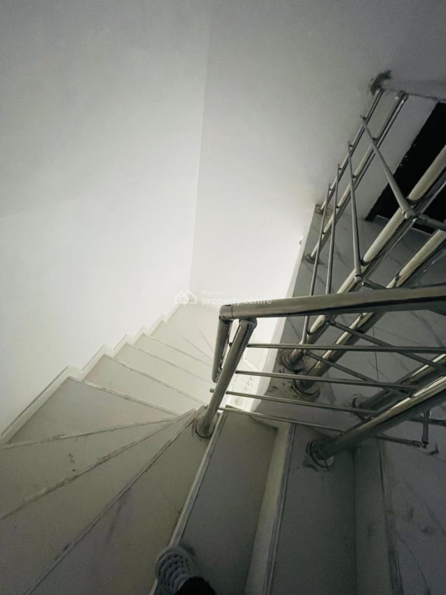 Spacious & Decent 4-bedroom Duplex, Thomas Estate, Lekki, Lagos, Flat / Apartment for Rent