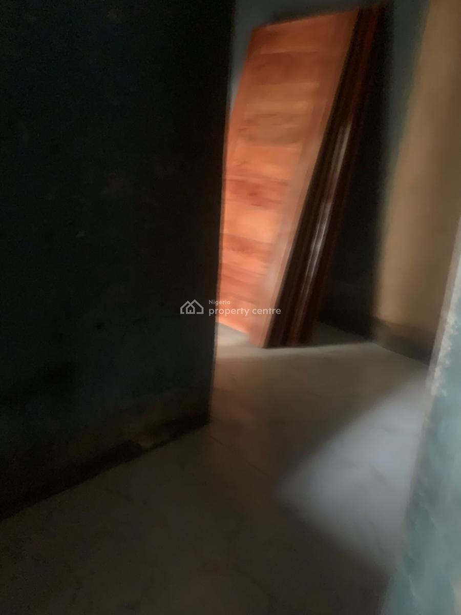 Newly Renovated 3 Bedroom Ground Floor Flat, Akobi Crescent/ Surulere/ Lagos, Surulere, Lagos, Flat / Apartment for Rent