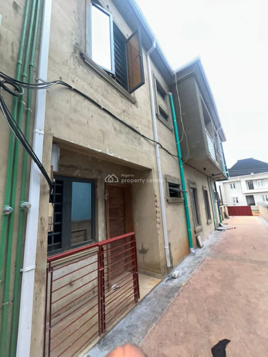 2bedroom  Up Flat 4.2m  Ground Floor 4m   Inside Greenwich Gardens, Kosofe, Lagos, Flat / Apartment for Rent