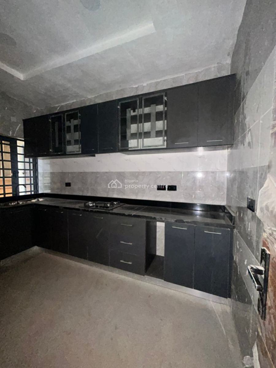 2bedroom  Up Flat 4.2m  Ground Floor 4m   Inside Greenwich Gardens, Kosofe, Lagos, Flat / Apartment for Rent