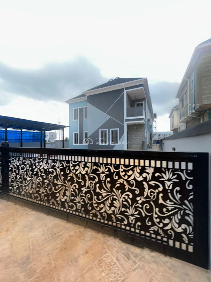 2bedroom  Up Flat 4.2m  Ground Floor 4m   Inside Greenwich Gardens, Kosofe, Lagos, Flat / Apartment for Rent