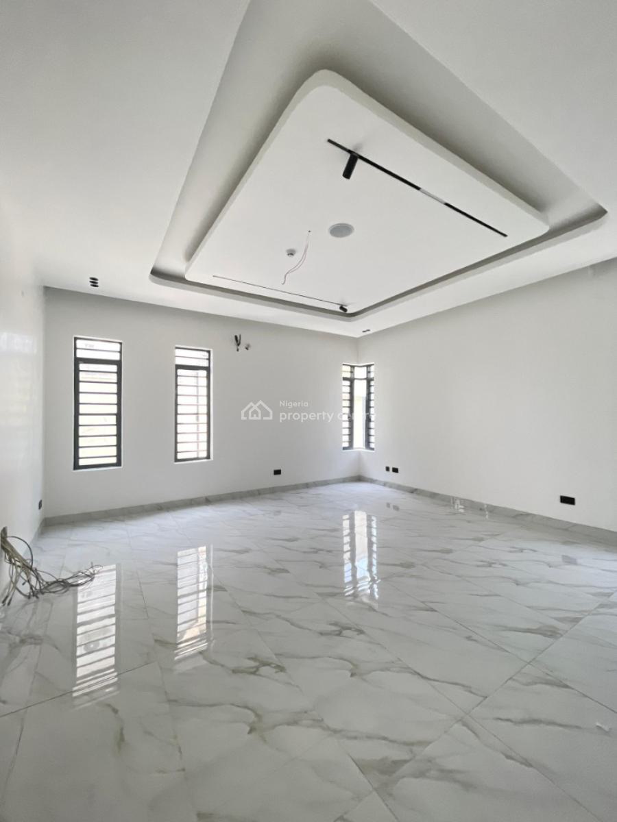 4 Bedroom Penthouse Apartment with a Private Elevator, Lekki Phase 1, Lekki, Lagos, Flat / Apartment for Sale