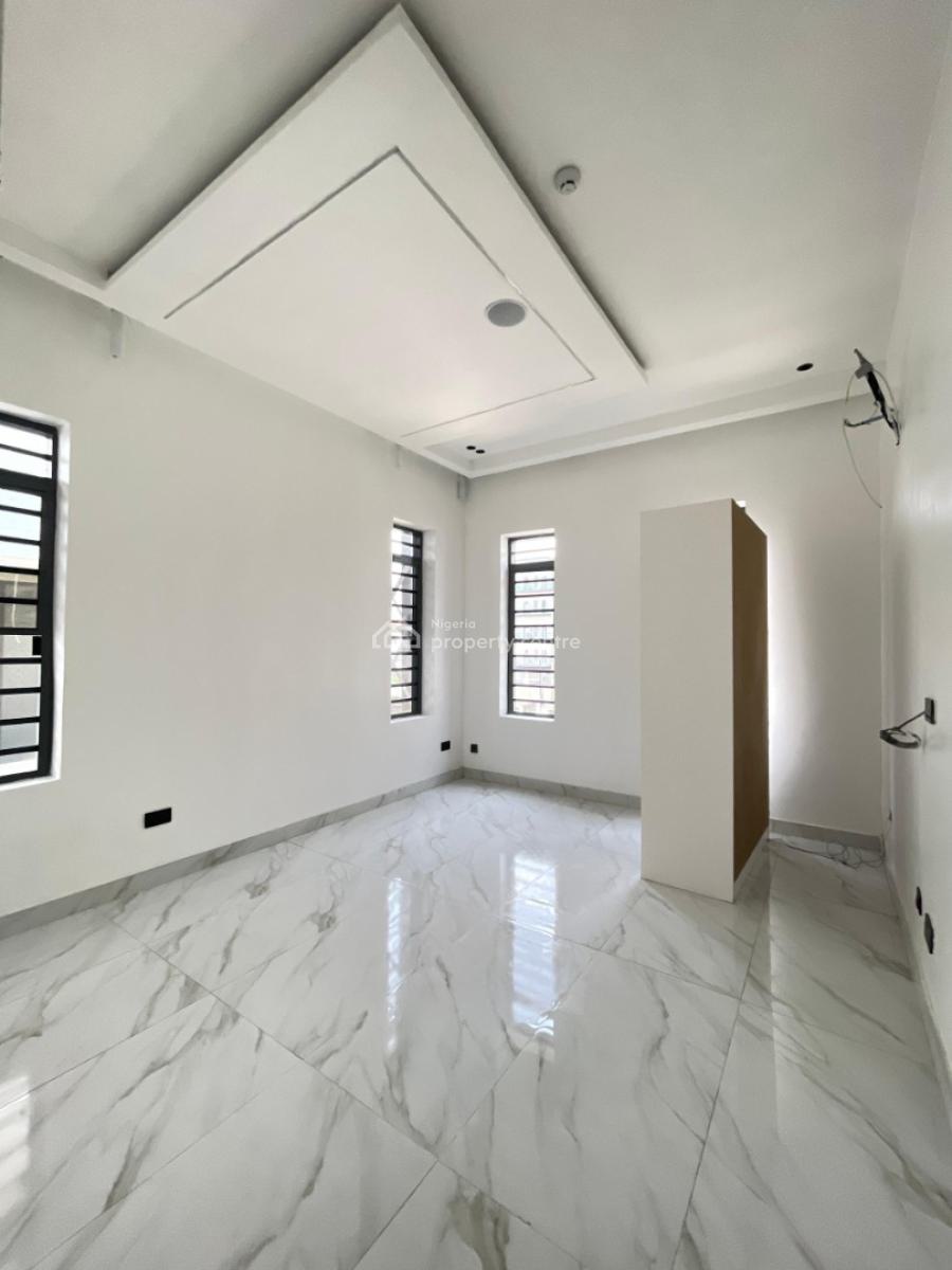 4 Bedroom Penthouse Apartment with a Private Elevator, Lekki Phase 1, Lekki, Lagos, Flat / Apartment for Sale