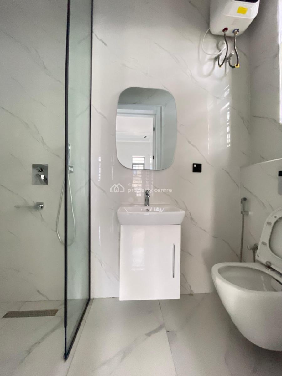 4 Bedroom Penthouse Apartment with a Private Elevator, Lekki Phase 1, Lekki, Lagos, Flat / Apartment for Sale