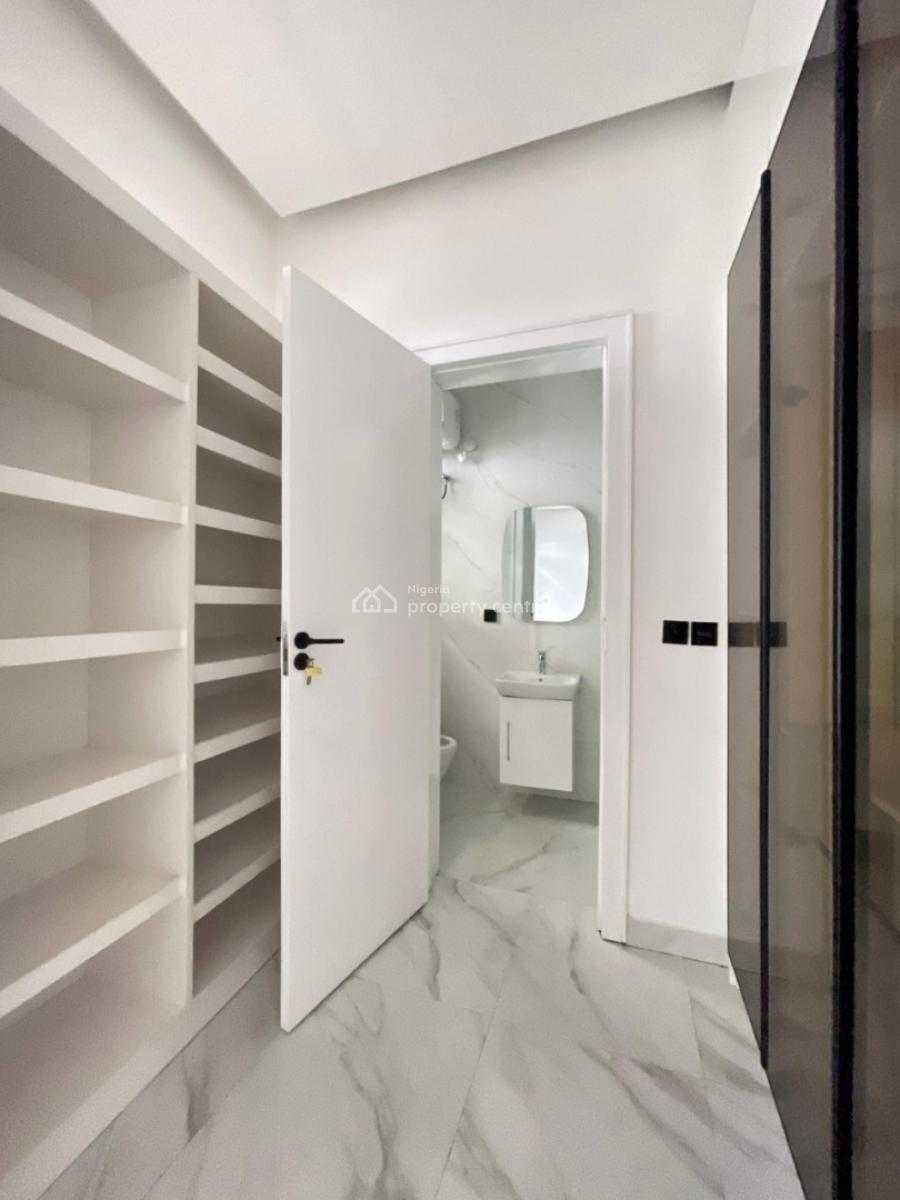 4 Bedroom Penthouse Apartment with a Private Elevator, Lekki Phase 1, Lekki, Lagos, Flat / Apartment for Sale