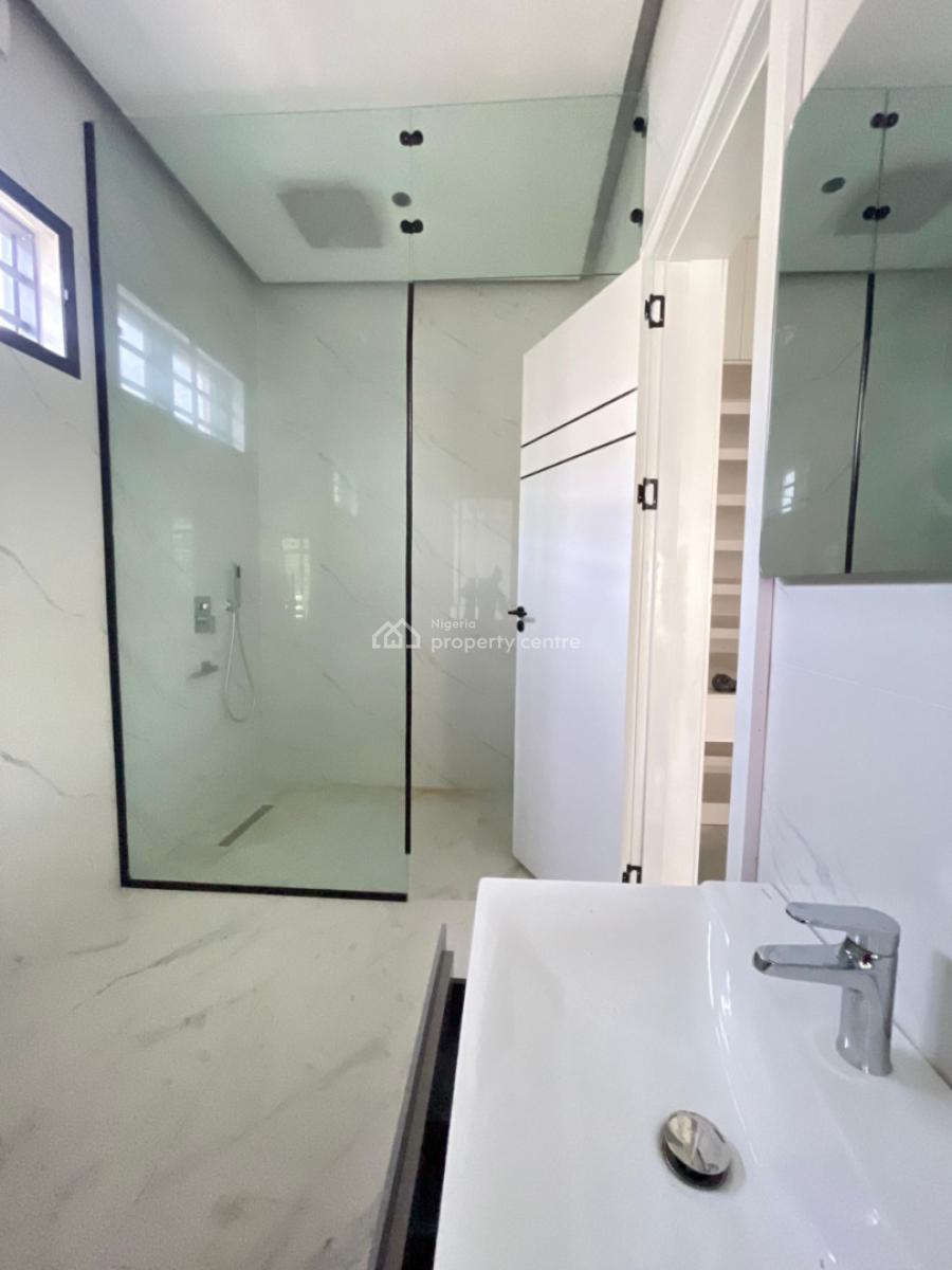 4 Bedroom Penthouse Apartment with a Private Elevator, Lekki Phase 1, Lekki, Lagos, Flat / Apartment for Sale