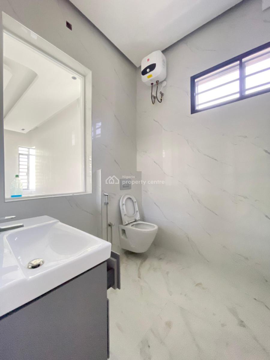 4 Bedroom Penthouse Apartment with a Private Elevator, Lekki Phase 1, Lekki, Lagos, Flat / Apartment for Sale