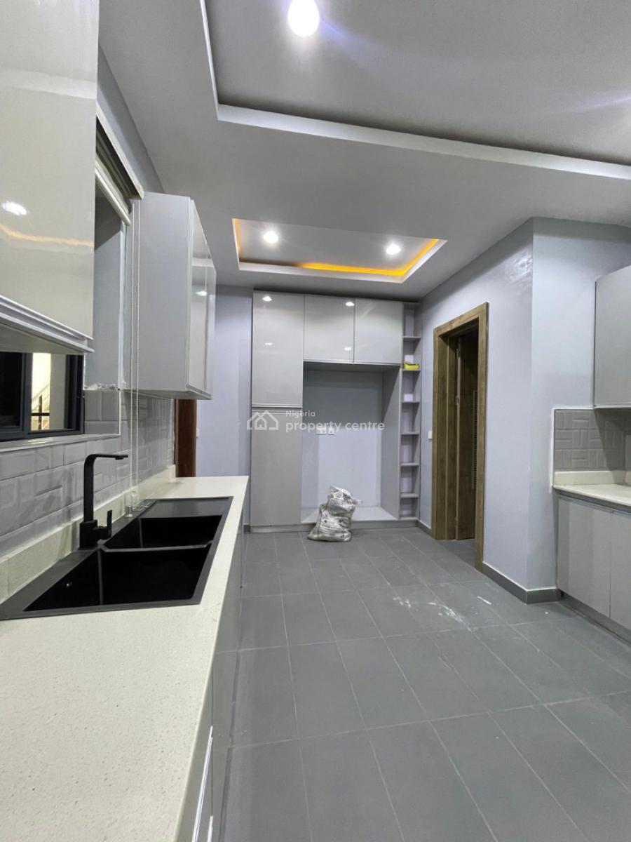 Newly Built 4 Bedroom Masionette with a Bq, Lekki Phase 1, Lekki, Lagos, House for Sale