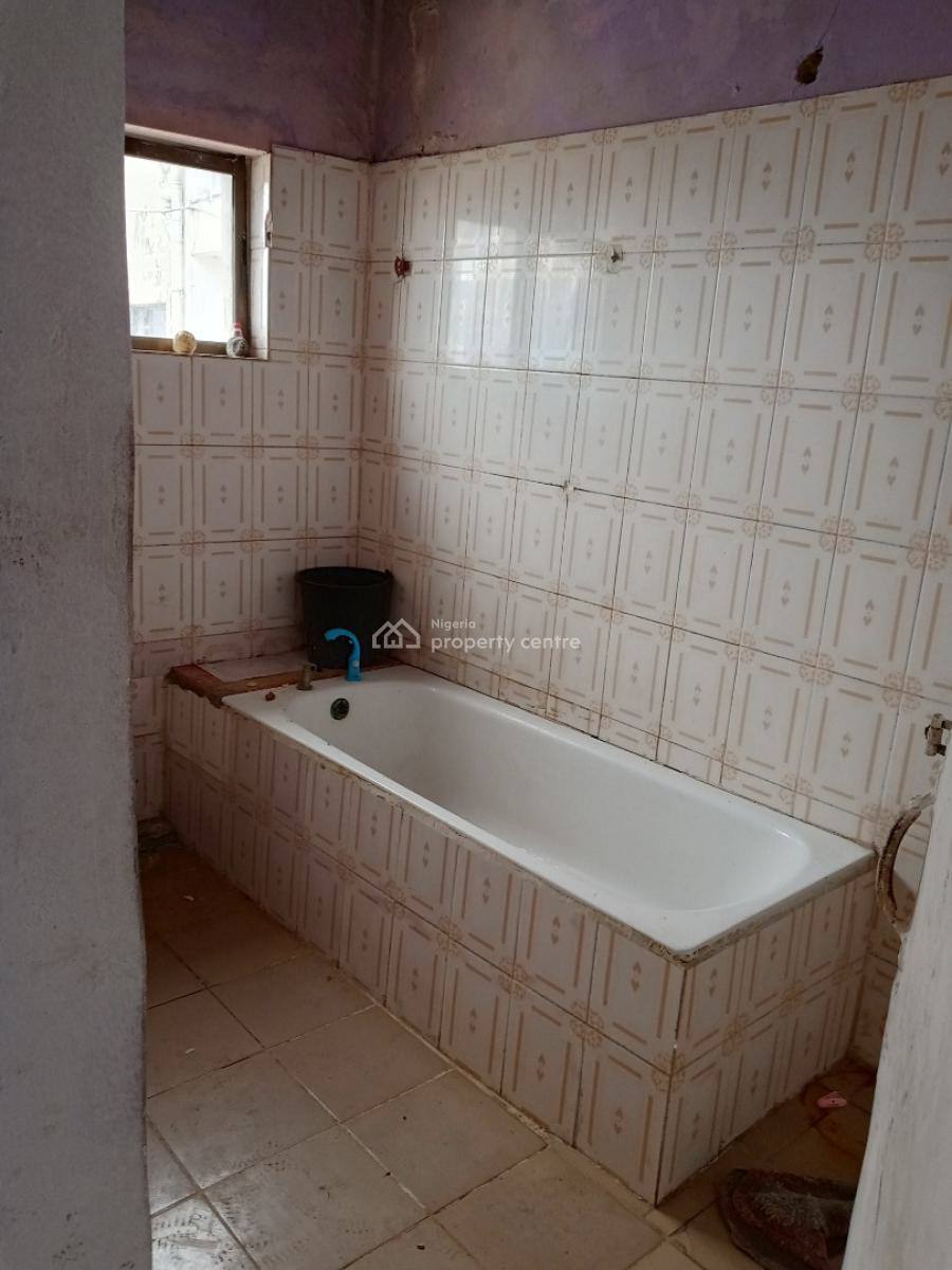 Fast Finger. a Self Contained Room with Personal Kitchen, New Road,, Lekki, Lagos, Self Contain (single Rooms) for Rent