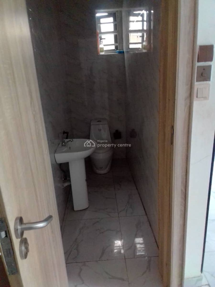 Facing Major Road 4 Bedrom Duplex Semi Detached with Bq Self Compound, Chevron Alternatives Lekki, Lekki, Lagos, Semi-detached Duplex for Rent