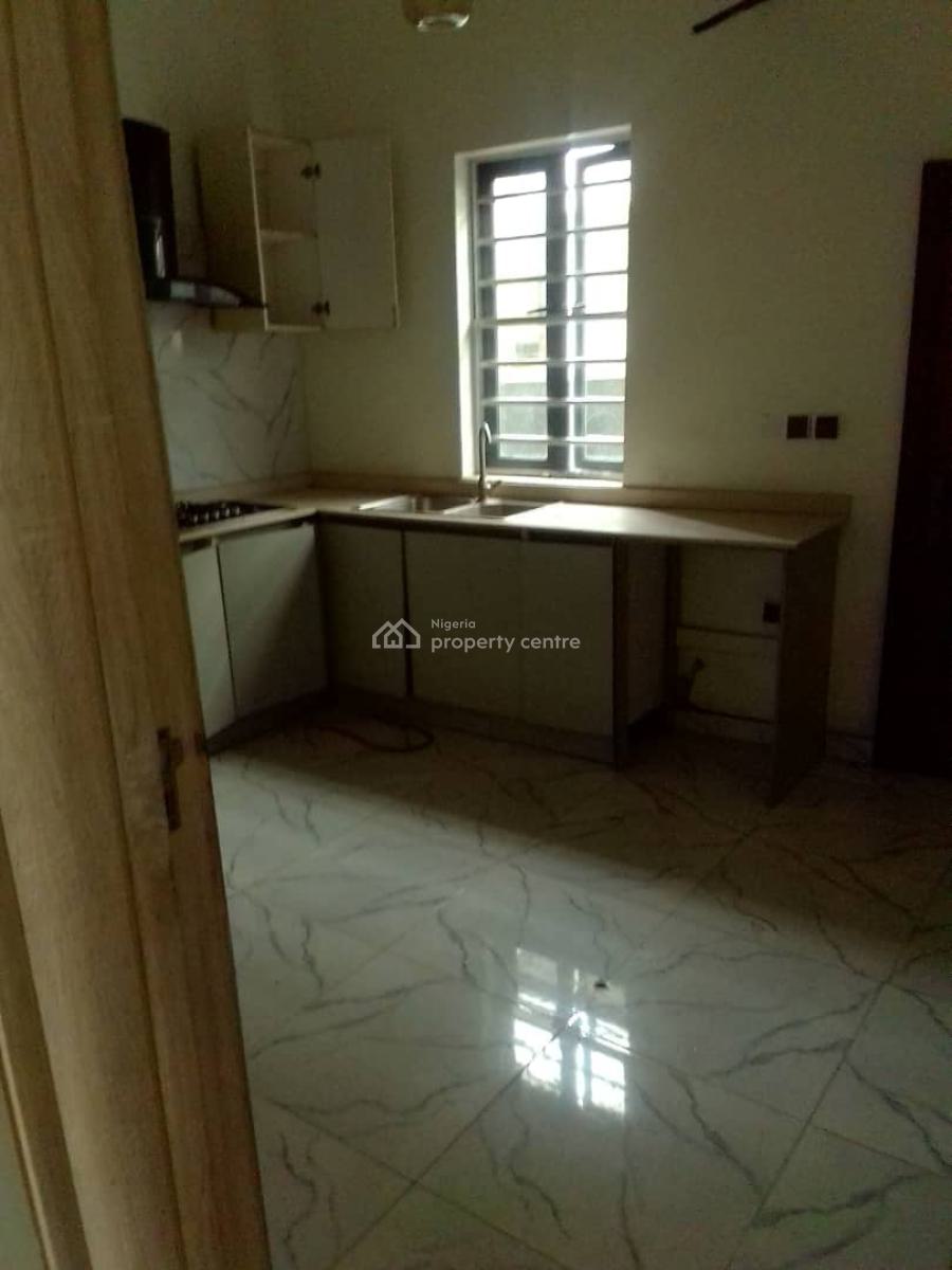 Facing Major Road 4 Bedrom Duplex Semi Detached with Bq Self Compound, Chevron Alternatives Lekki, Lekki, Lagos, Semi-detached Duplex for Rent