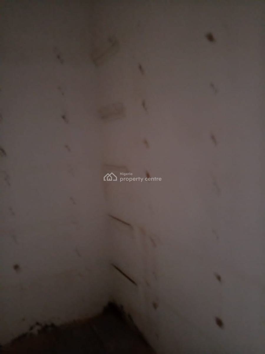a Decent Well Maintained 3 Bedroom Flat, Estate, Ogudu, Lagos, Flat / Apartment for Rent