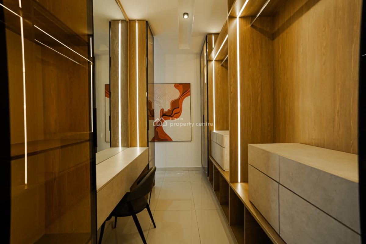 4 Bedroom Mordern Apartment, Lekki Phase 1, Lekki, Lagos, Flat / Apartment Short Let