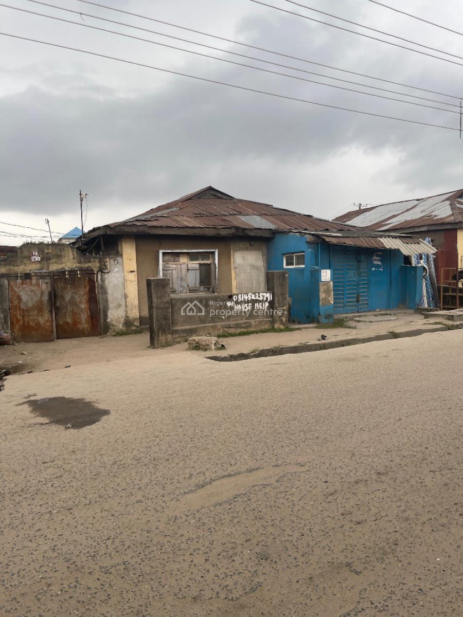 Buy and Develop Bungalow Suitable for Commercial and Residential, Itire Mushin, Itire, Lagos, Mixed-use Land for Sale